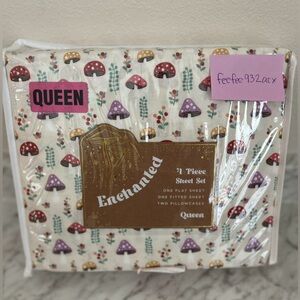 Enchanted Mushroom Pattern Queen 4 piece Sheet Set